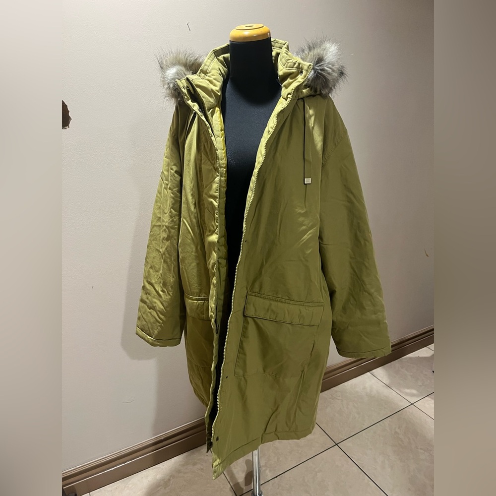 Universal Thread Light Green Puffer Coat With Fau… - image 1